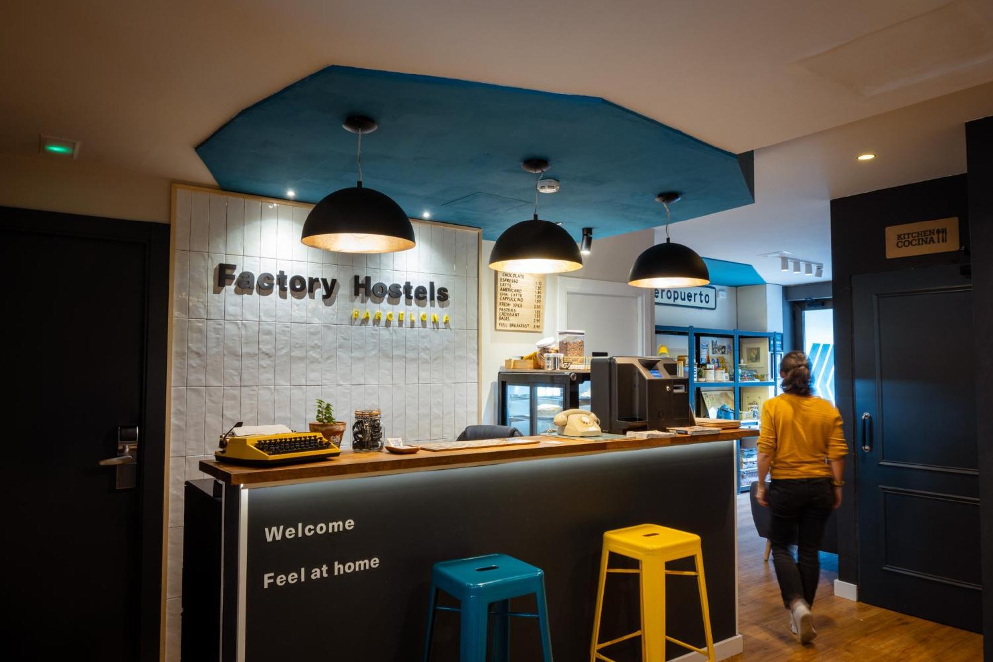 Factory Hostal *