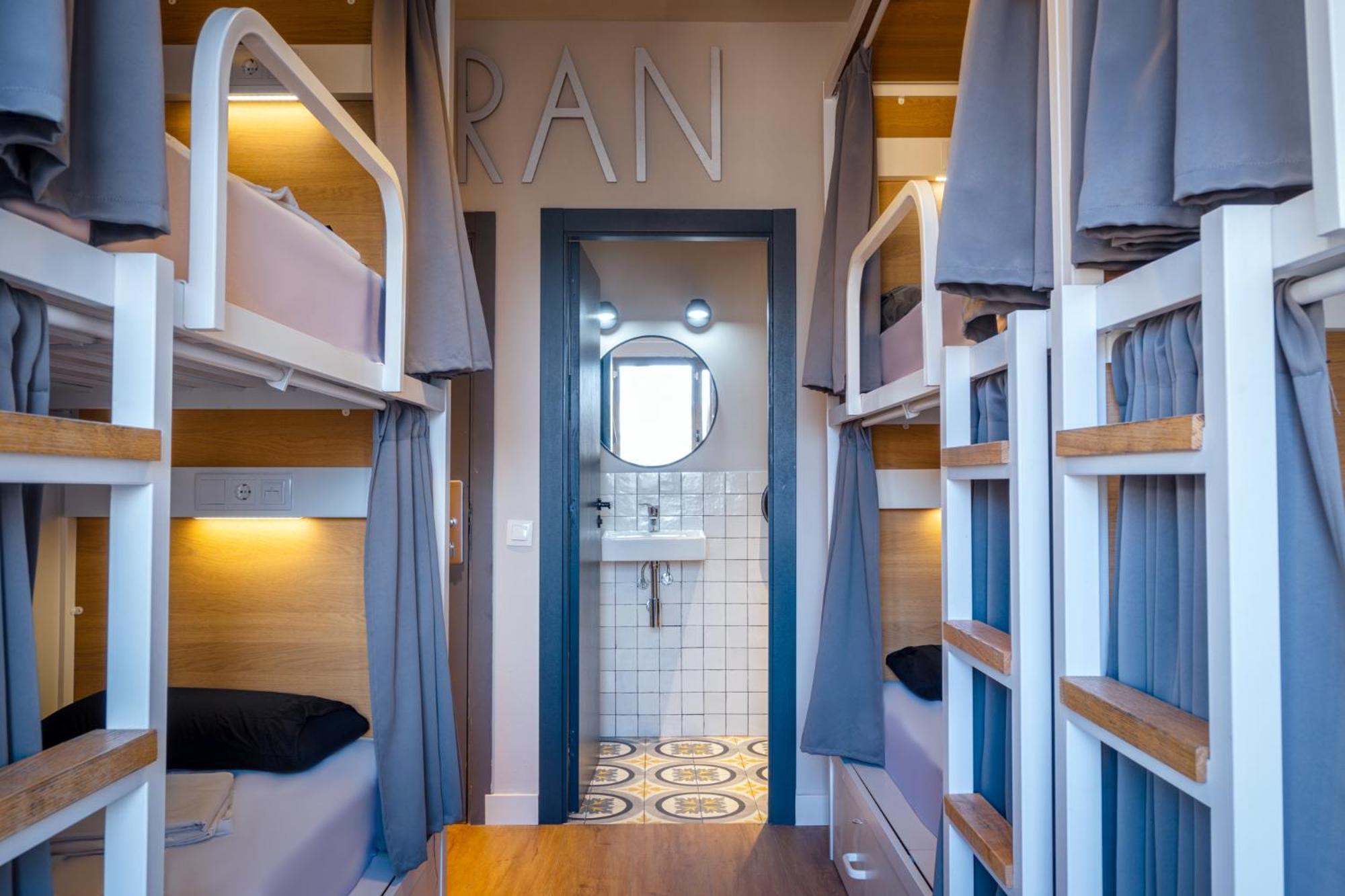 Factory Hostal Barcelona